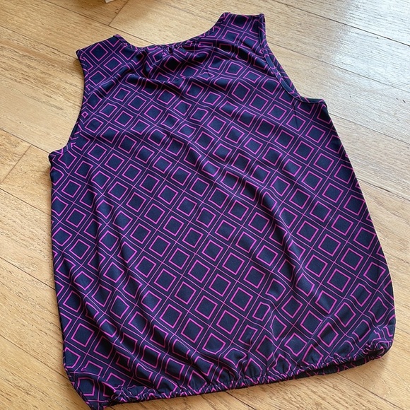 Banana Republic Sleeveless top - Picture 8 of 8